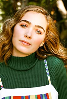 Haley Lu Richardson