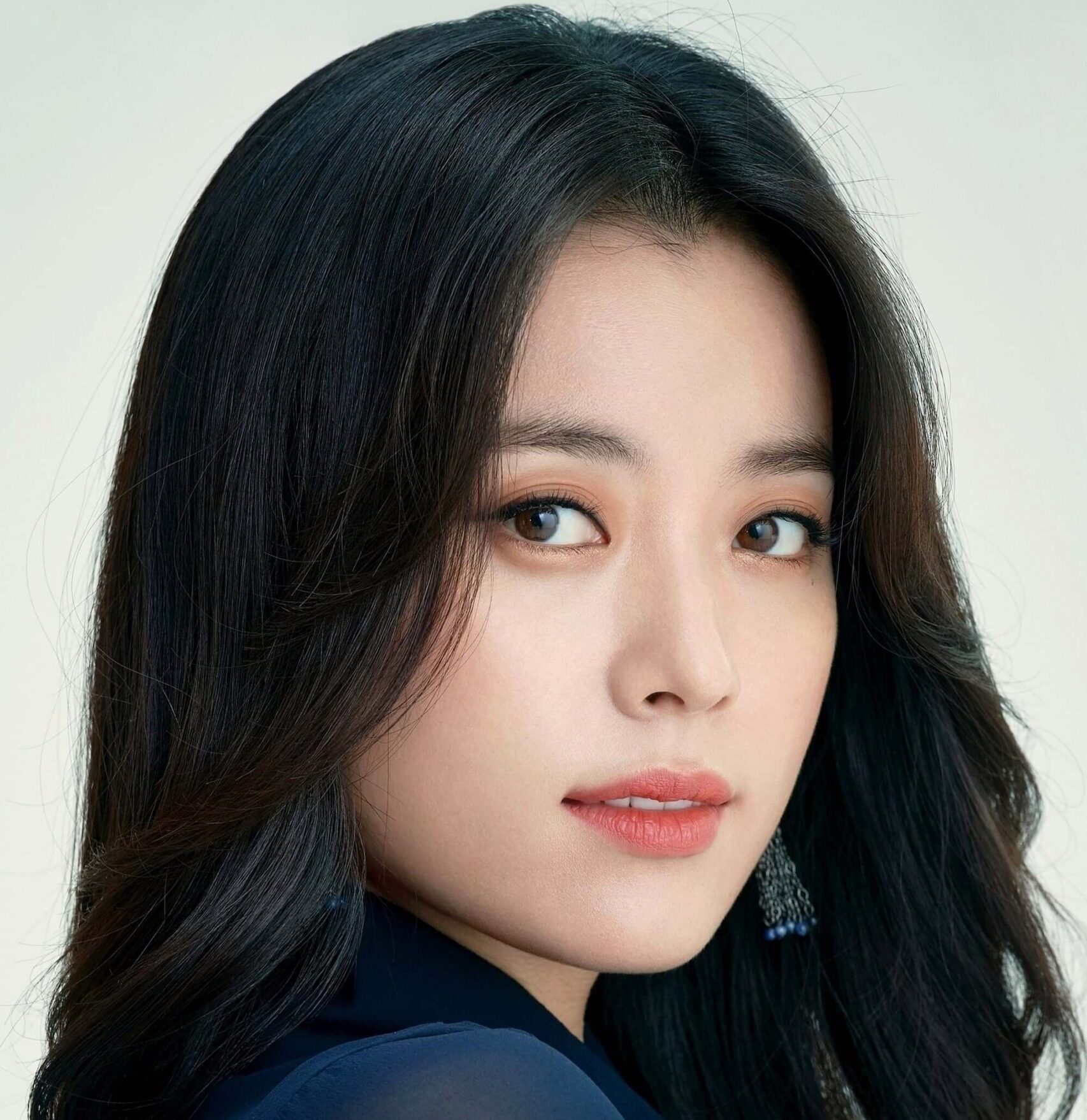 Han Hyo-joo